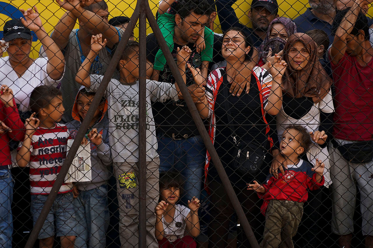 Syrian refugees plead for admittance into Budapest, Hungary